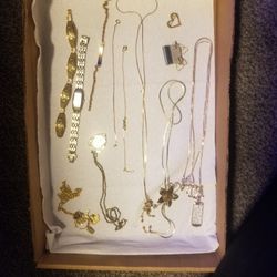  jewelry  Lot