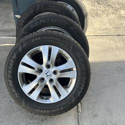 Honda accord 215/60R16 Tires