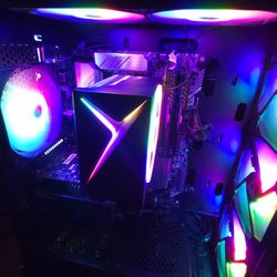 Custom Gaming Pc With Gaming Keyboard&mouse 