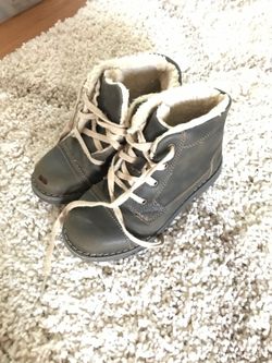 Cherokee size 12 boots