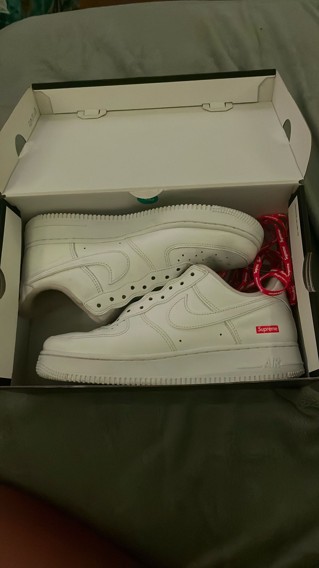 SUPREME AIR FORCE ONES