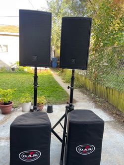 2. D.A.S Audio Action 12A- Powered Full-Range 12" 2-Way Loudspeaker With Covers And Ultimate pro Stans.