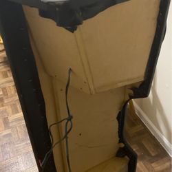 88,07 ext cab Chevy Silverado ,GMC speaker box 12”& 6x9