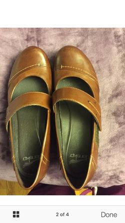 Sanskrit brown maryjane wedge size 8