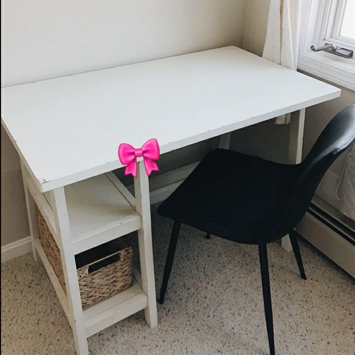 🔥🔥 BRAND NEW 💥 Mirimyn Antique White Home Office Small Desk