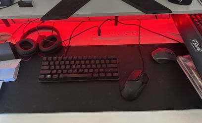 Razor Mouse Keyboard Mouse Pad