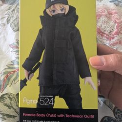 Figma 524 female body Yuki with techwear outfit