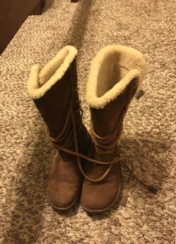 Women's size 5 uggs
