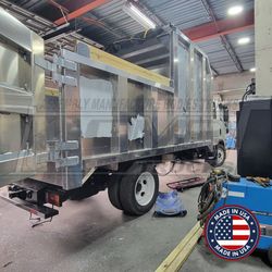 🚛 Boost Your Business with Custom Aluminum Dump Boxes from AMB Trucks! 🚛