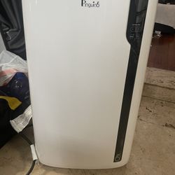 De'longhi portable a/c - 2 months old * $650 new yours $350