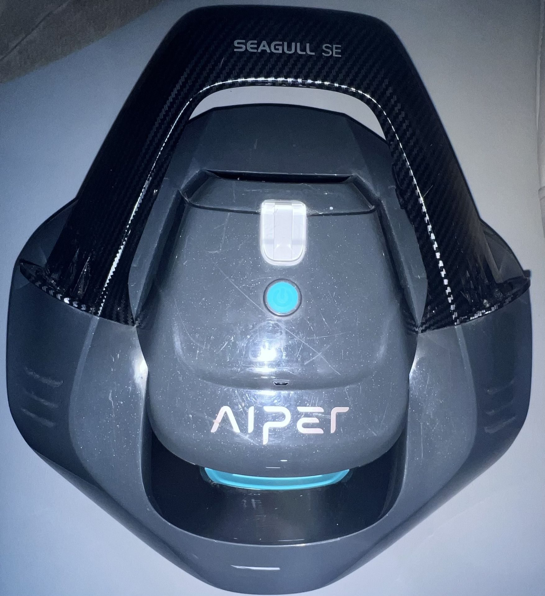 Aiper seagull se cordless pool vacuum