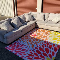 Nice Cozy Large Sectional 