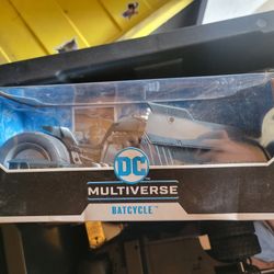 Mcfarlane Toys DC Multiverse Batman Batcycle