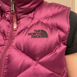 Northface Puffer Vest / Size S / Teens Or Womens