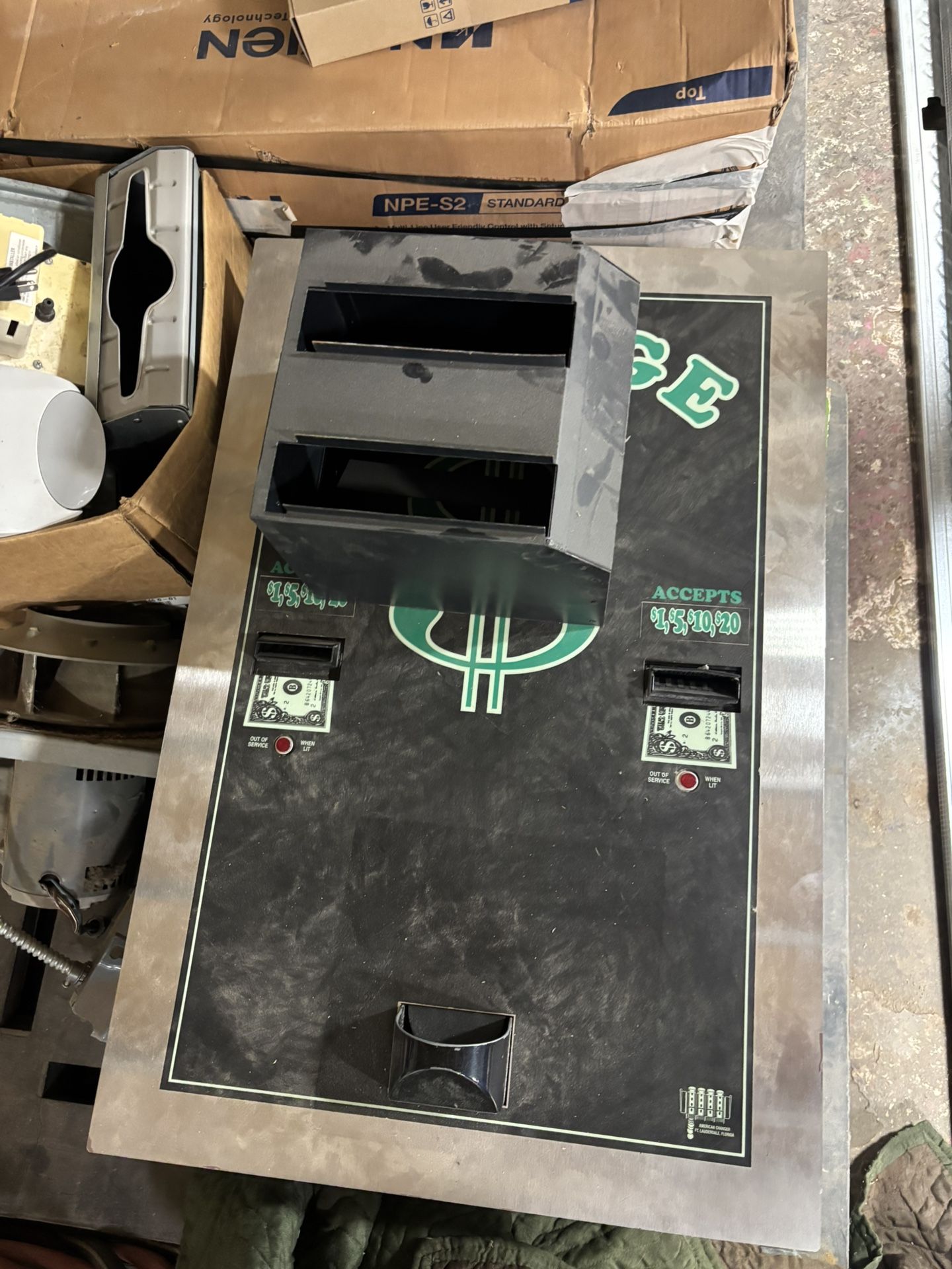 Change Dispenser