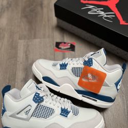Jordan 4 Retro "Military Blue" Size 12M