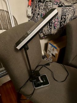 Table lamp