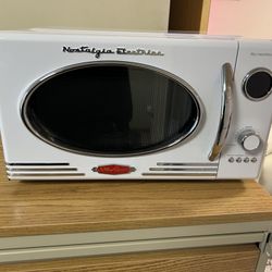 Retro Microwave