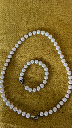 Magnetic Faux Pearls 