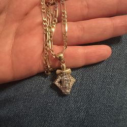 14k Fígaro Necklace And Virgin Pendant 14k 