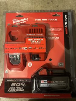 Milwaukee M18 8.0 Battery & Rapid Charger Set