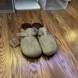 Mens Birkenstock-style clogs