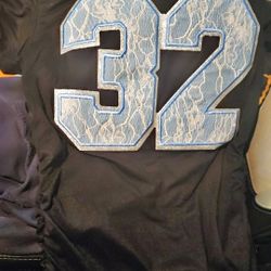 ℕ𝕎𝕋 𝕎𝕠𝕞𝕖𝕟'𝕤 #33 𝔾𝕣𝕒𝕡𝕙𝕚𝕔 𝕥 𝕊𝕙𝕚𝕣𝕥 Top