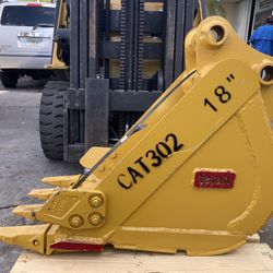 Caterpillar bucket 302 18 Inch