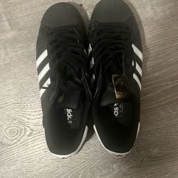 Adidas Superstars black
