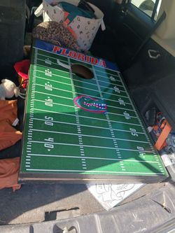 FL.GATORS CORNHOLE GAME WITH BAGS 25 FIRM PAID 229 GREAT CONDITION