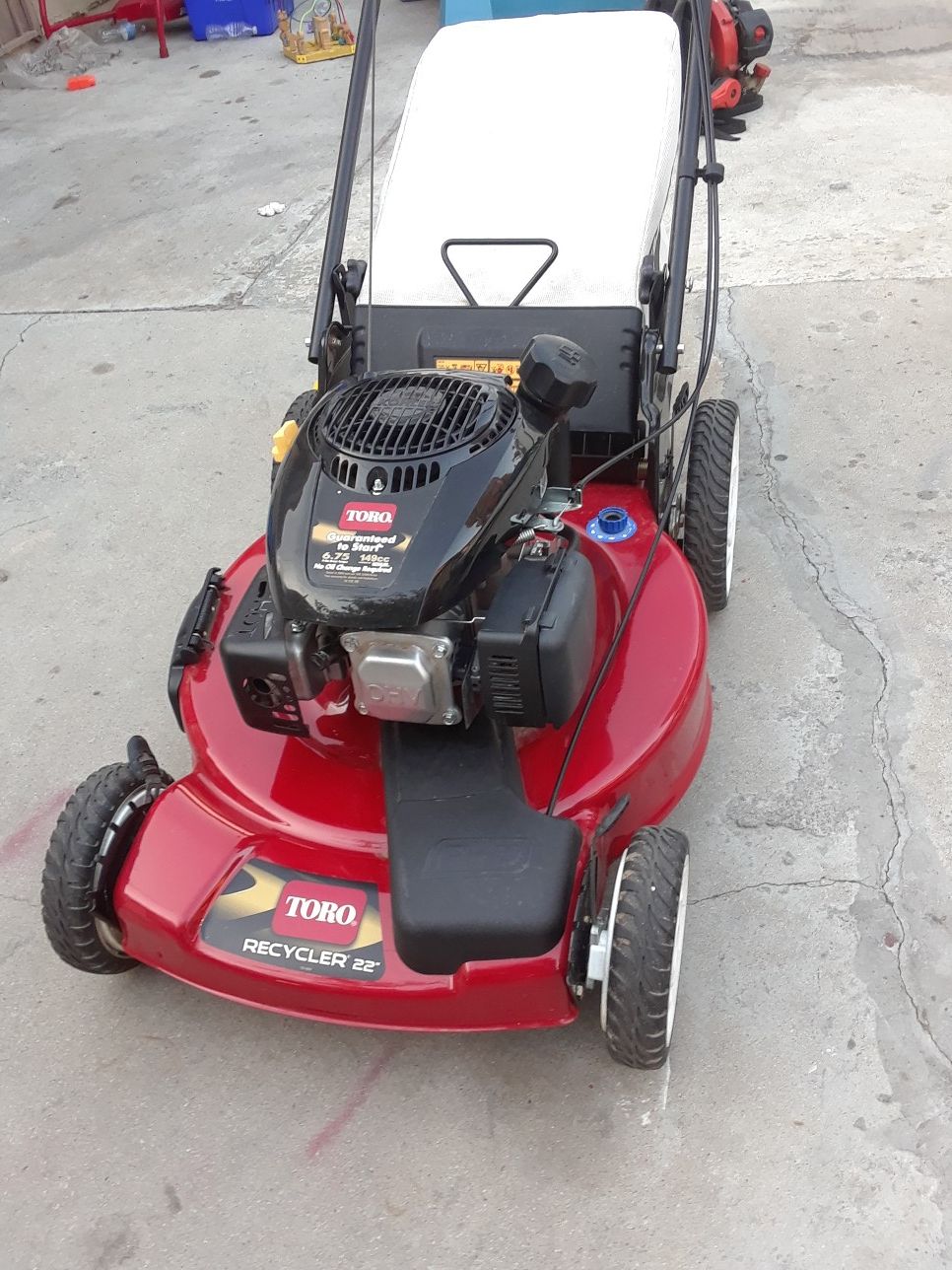 LAWN MOWER TORO SELF PROPELLED WITH WARRANTY for Sale in San Bernardino