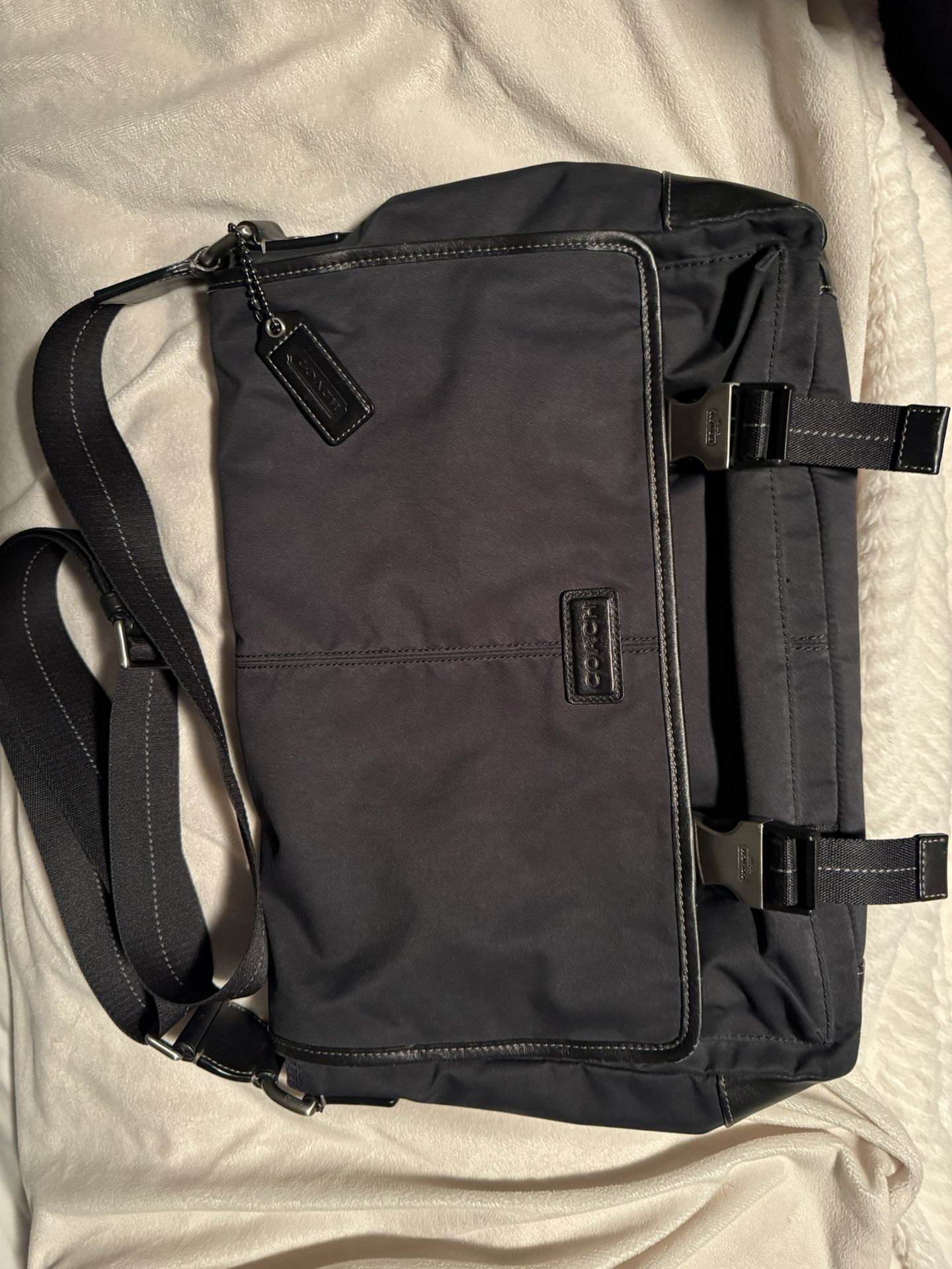 COACH MESSENGER BAG