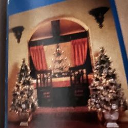 Boxed Tree 4ft Flocked Tree