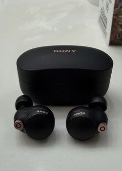 Sony WF-1000XM4 True Wireless Earbuds