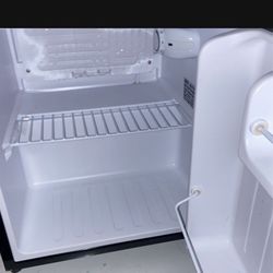 Mini Fridges 