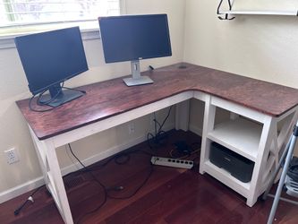 Large corner desk