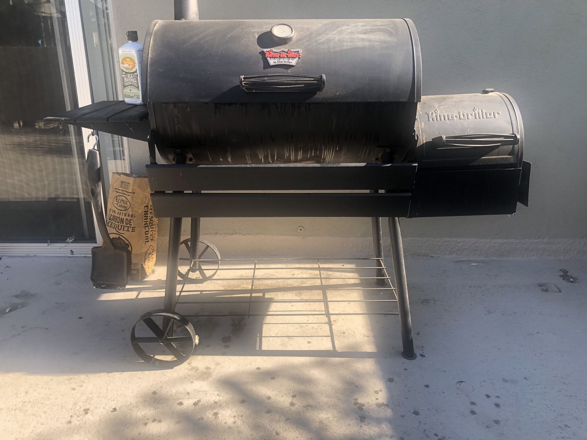 BBQ grill - great condition