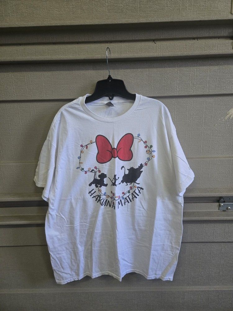 Disney Lion King Haluna Matata Women's Christmas T-shirt Size XL
