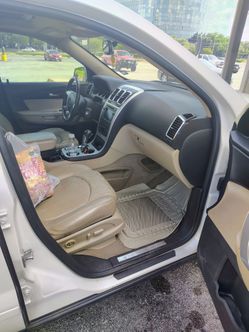 2011 GMC Acadia