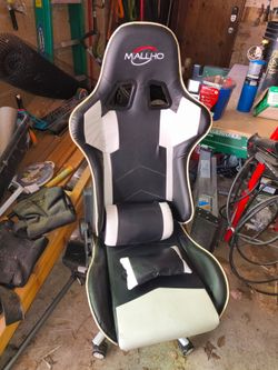 Gaming chair