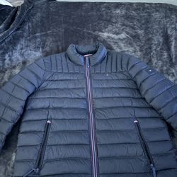 Tommy Hilfiger Black Puffer Jacket - Men’s XL