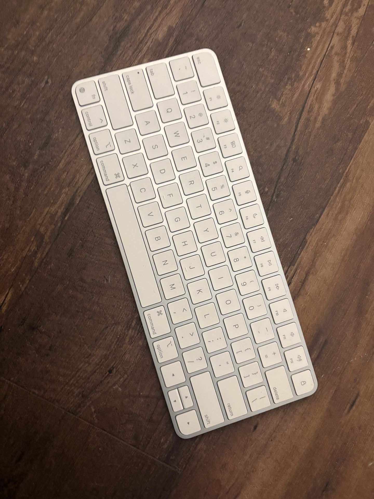 Key Board Apple