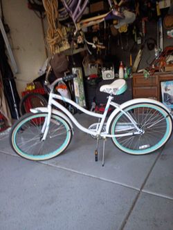 Women's Beach Cruiser Bicycle White Teal