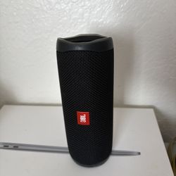 JBL Flip 5 Speaker