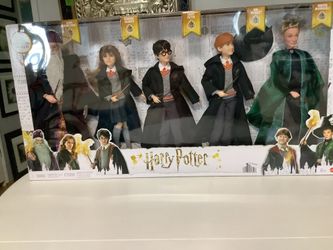 HARRY POTTER DOLL SET.      COMPLETE SET