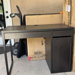 IKEA Micke Desk