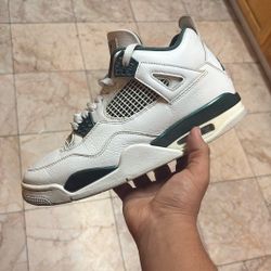 Jordan 4s