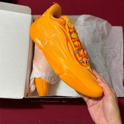 Wade 808 5 Ultra V2 Sz 9.5