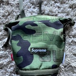 Supreme Shoulder bag