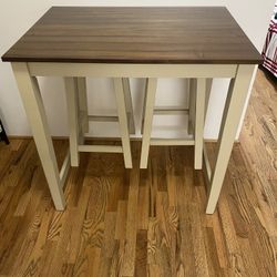 Counter Height Dining Table With 2 Stools!